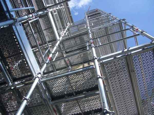 assets/images/2/echafaudage-altrad-acier-galva-600x450-8e2c61e2.jpeg