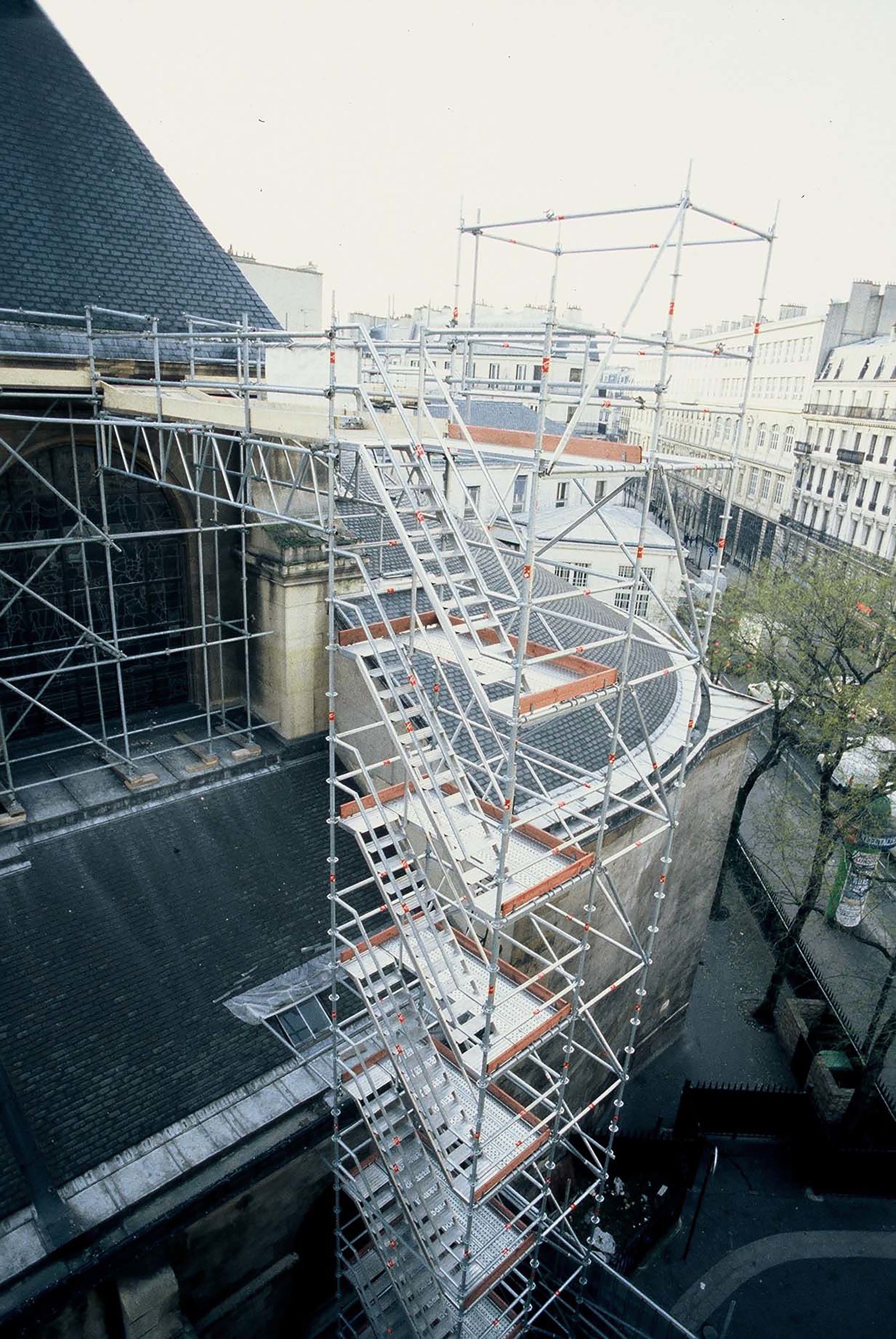 Tours Et Escaliers De Chantier En Aluminium Polyvalence Et S curit Tours Et Escaliers De Chantier En Aluminium Polyvalence Et S curit